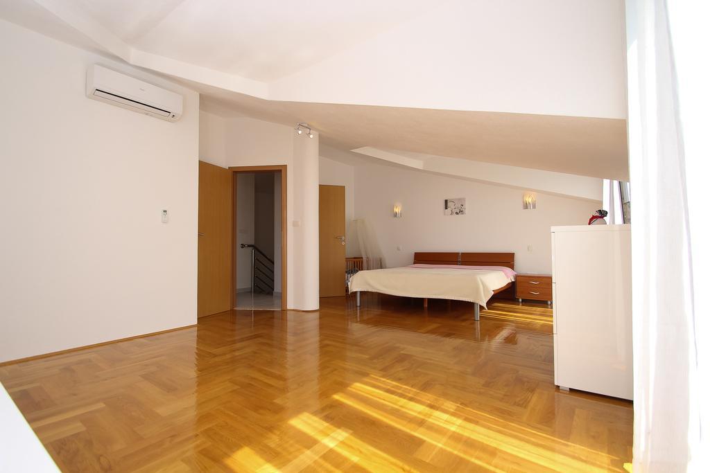 טרוגיר Apartman Dominik מראה חיצוני תמונה